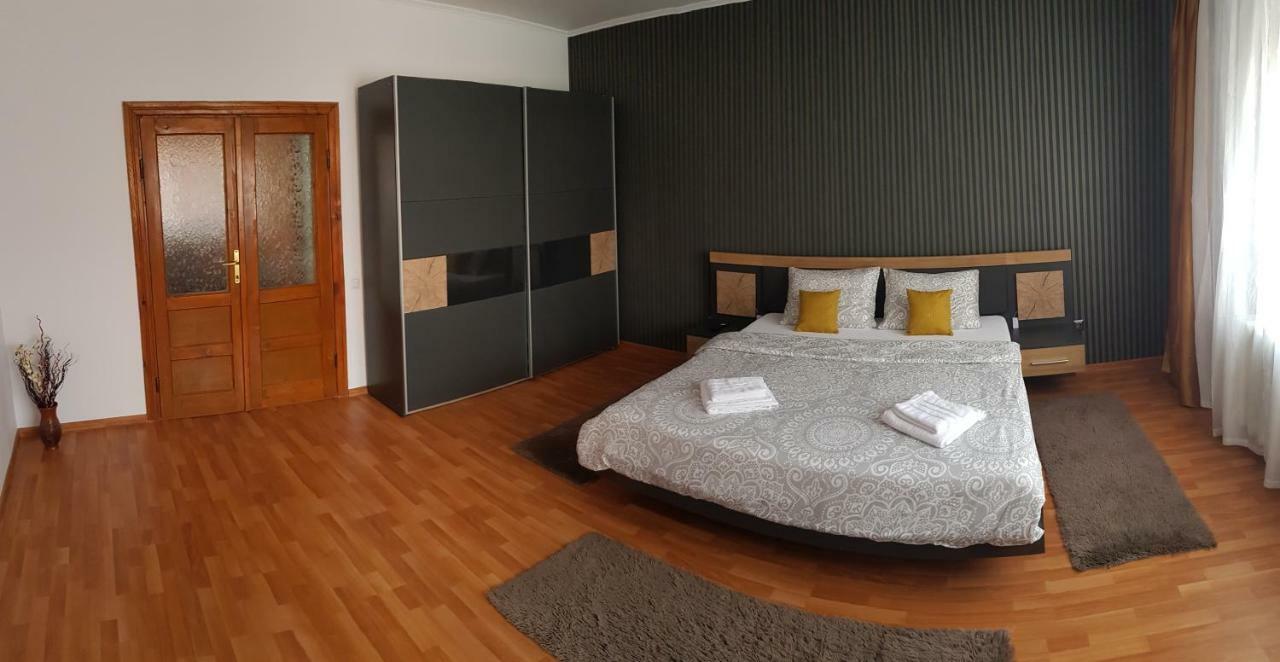 Premium Central Apartment ออราแด ภายนอก รูปภาพ